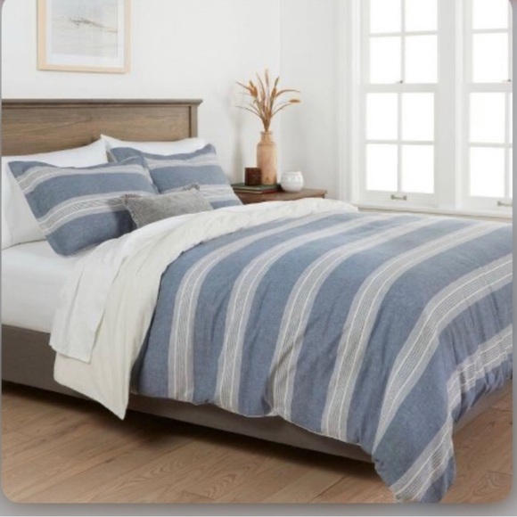 Threshold Chambray Yarn Dyed Duvet Cover - Picture 1 of 8